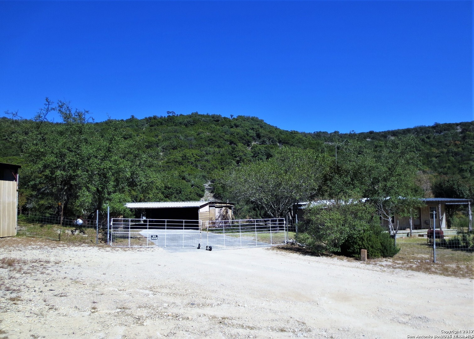 824 Juniper Road Tarpley TX 78883