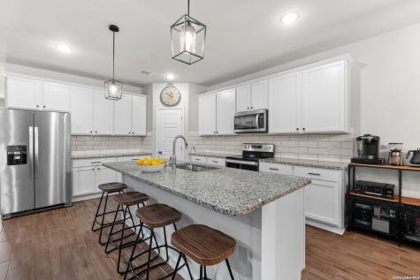 157 Sycamore Helotes TX 78023