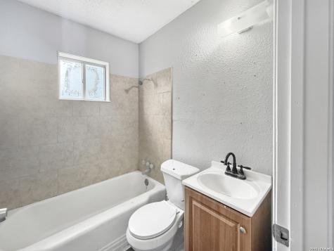 842 Price Avenue San Antonio TX 78211