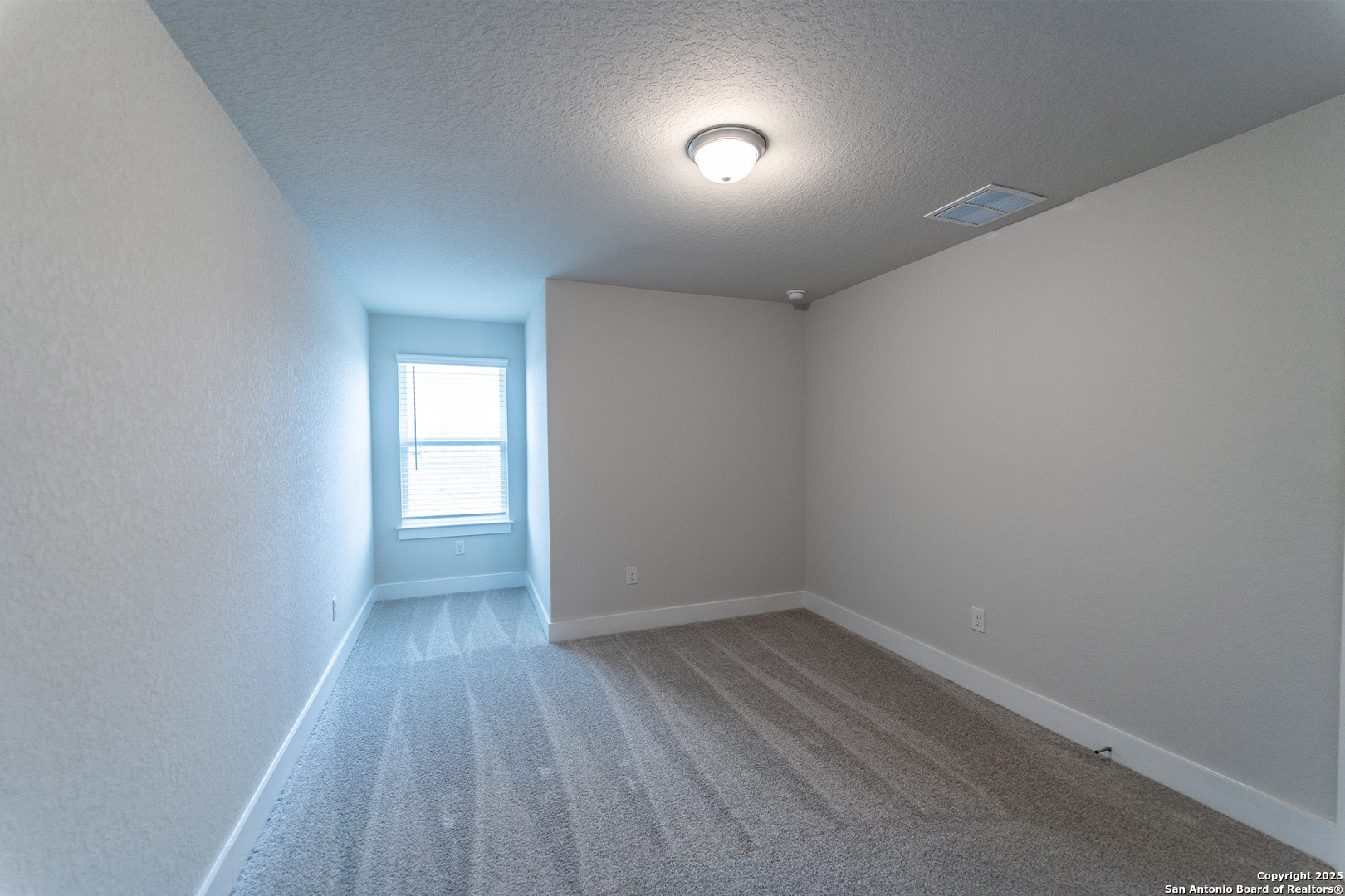 192 Ednie Lane Mico TX 78066