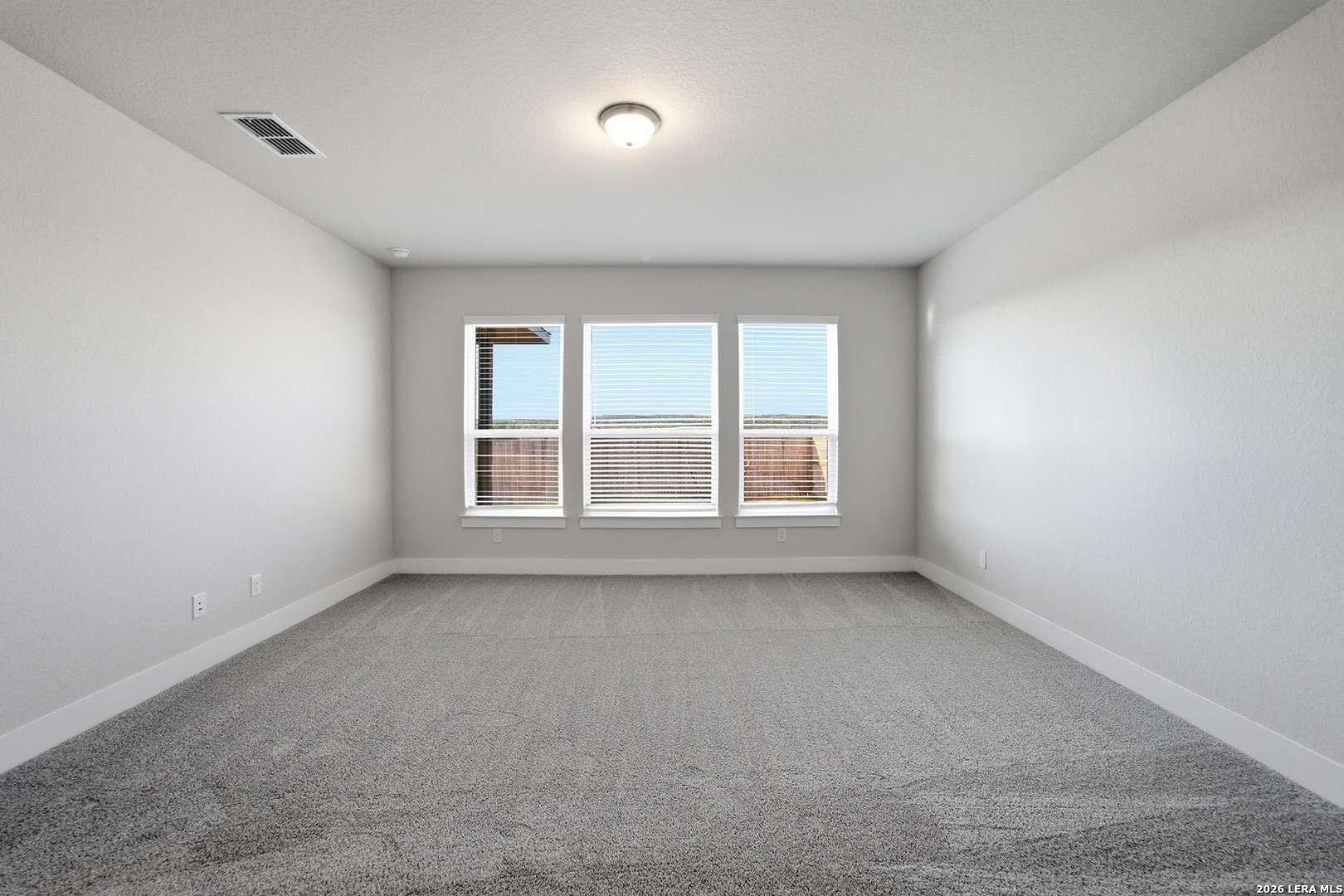 192 Ednie Lane Mico TX 78066