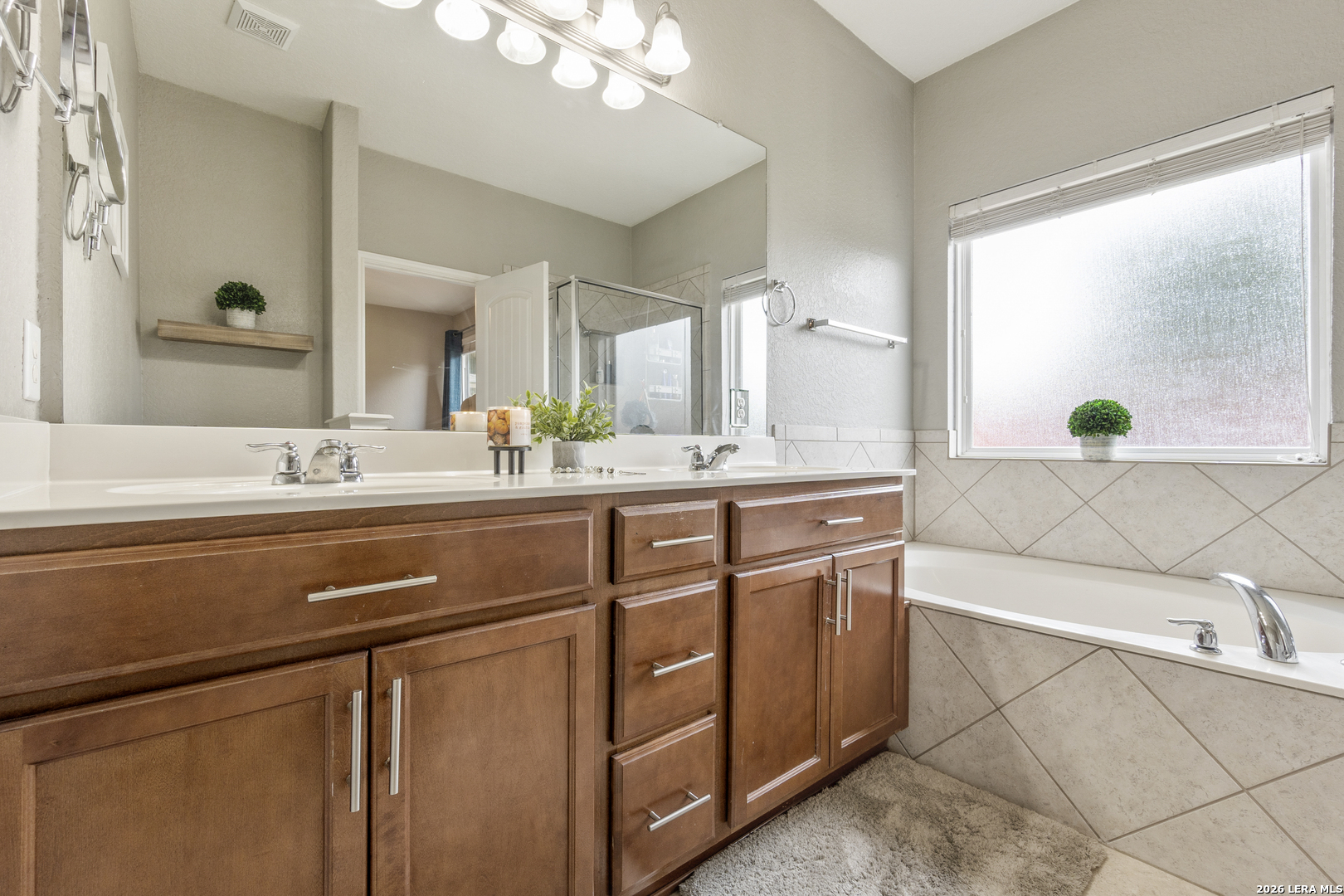 8818 Creager Canyon San Antonio TX 78254