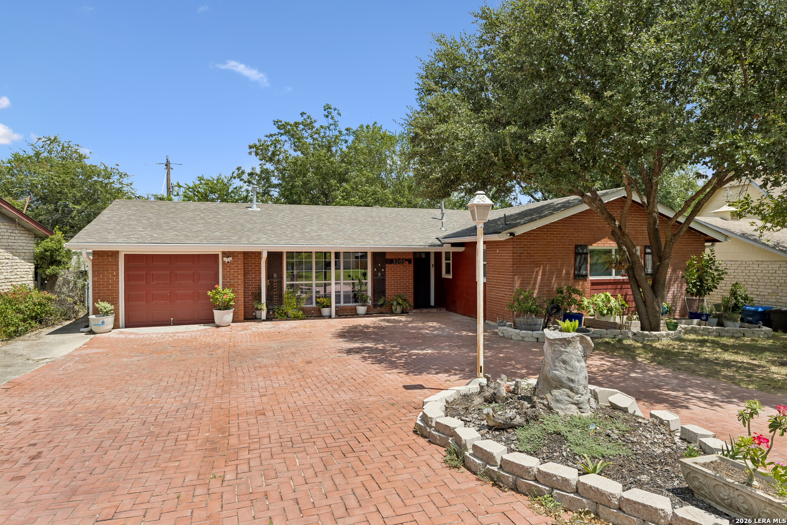 3203 Shady Springs San Antonio TX 78230