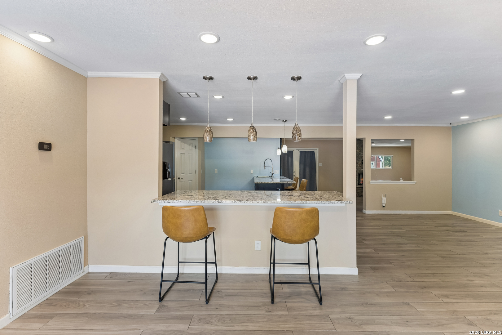 3203 Shady Springs San Antonio TX 78230