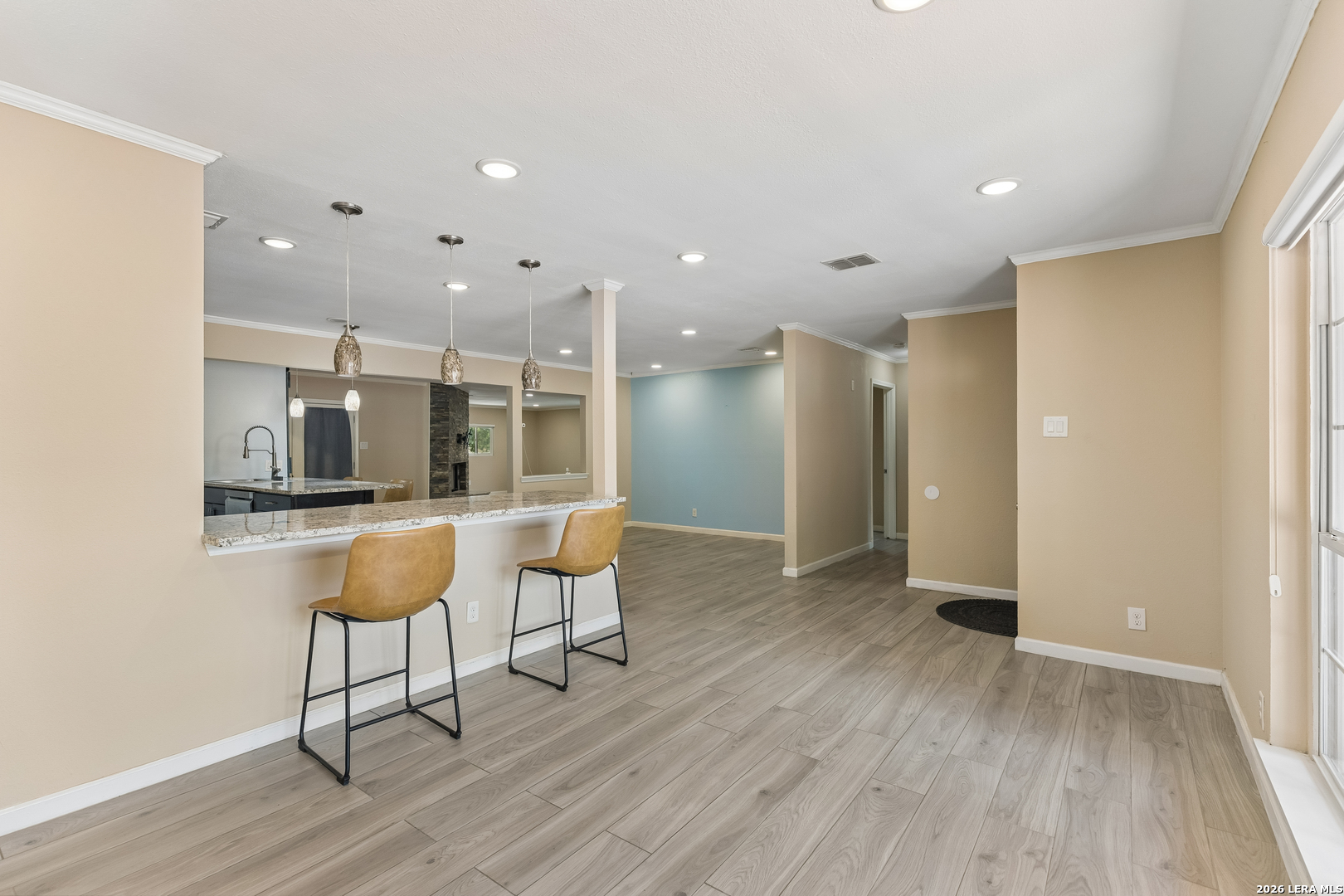 3203 Shady Springs San Antonio TX 78230