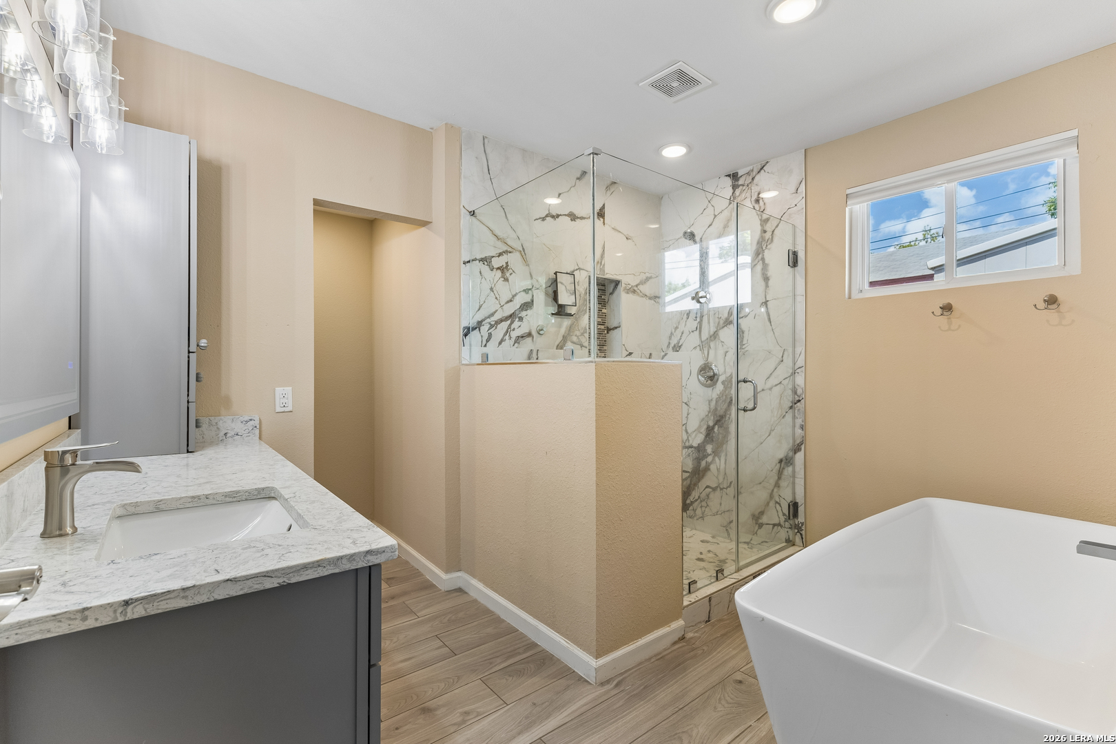 3203 Shady Springs San Antonio TX 78230