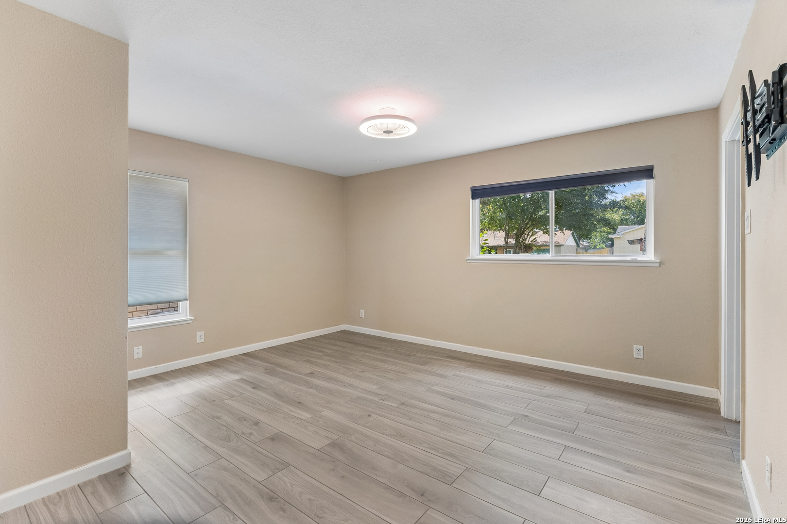 3203 Shady Springs San Antonio TX 78230