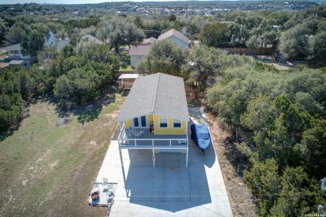 1657 Blueridge Canyon Lake TX 78133