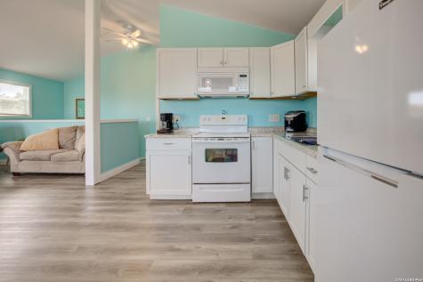 1657 Blueridge Canyon Lake TX 78133