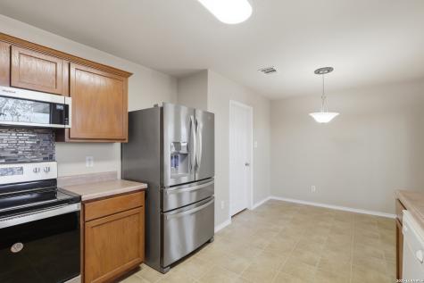 10815 Bearwolf Bay San Antonio TX 78245