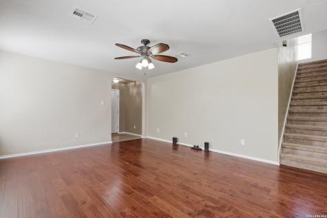 10815 Bearwolf Bay San Antonio TX 78245