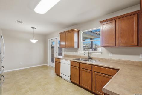 10815 Bearwolf Bay San Antonio TX 78245