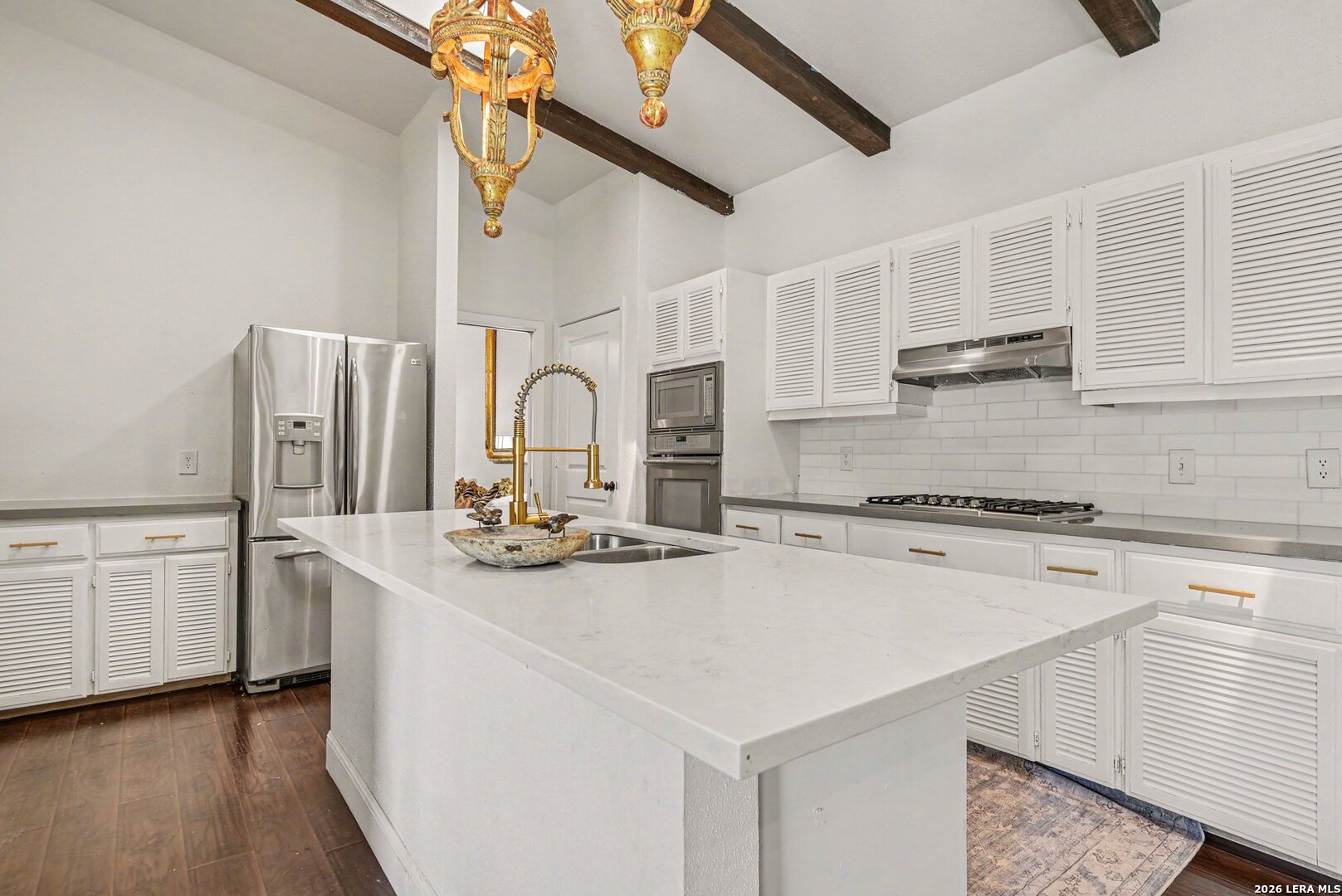 7062 Mccullough Avenue San Antonio TX 78216