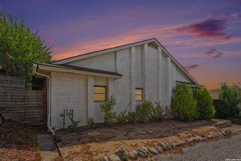 7062 Mccullough Avenue San Antonio TX 78216