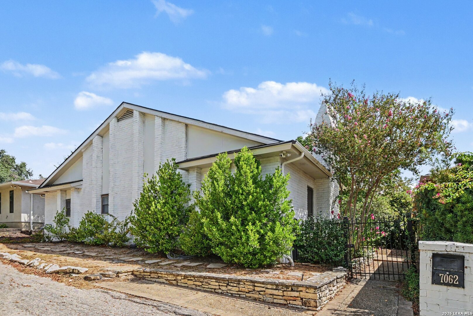 7062 Mccullough Avenue San Antonio TX 78216