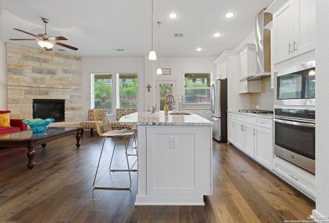 6918 Bella Verso San Antonio TX 78256