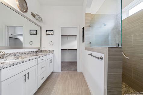 6918 Bella Verso San Antonio TX 78256