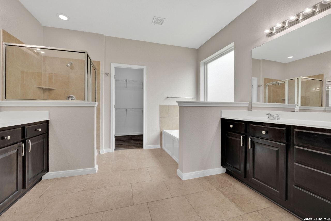 4544 Meadow Green Schertz TX 78108