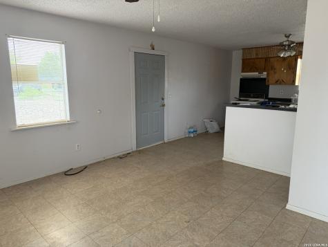 405 N 14th Street Carrizo Springs TX 78834