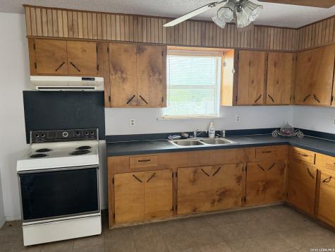 405 N 14th Street Carrizo Springs TX 78834