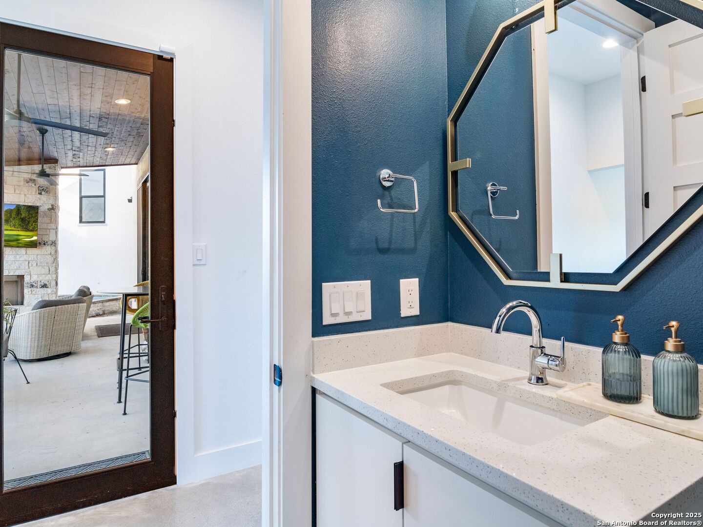 10803 Nina Ridge San Antonio TX 78255