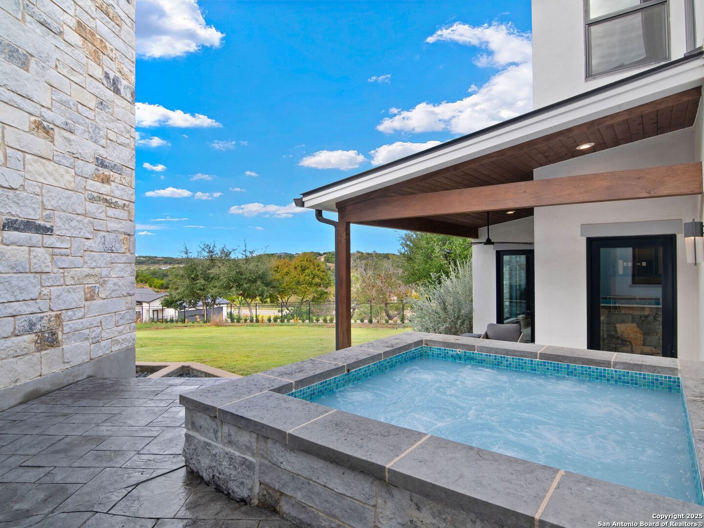 10803 Nina Ridge San Antonio TX 78255