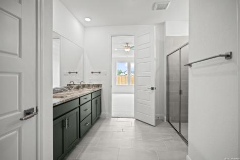 147 Highland Park Castroville TX 78009