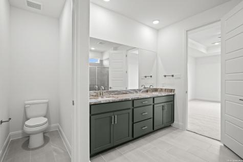 147 Highland Park Castroville TX 78009