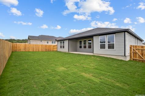 147 Highland Park Castroville TX 78009