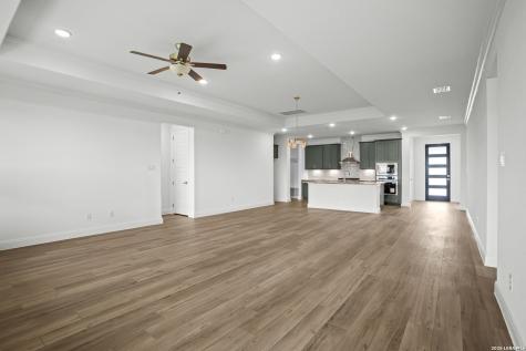 147 Highland Park Castroville TX 78009