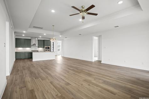 147 Highland Park Castroville TX 78009