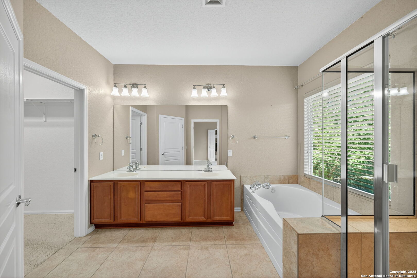 4518 Fort Boggy San Antonio TX 78253