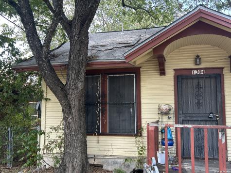 1304 San Bernard Street Austin TX 78702