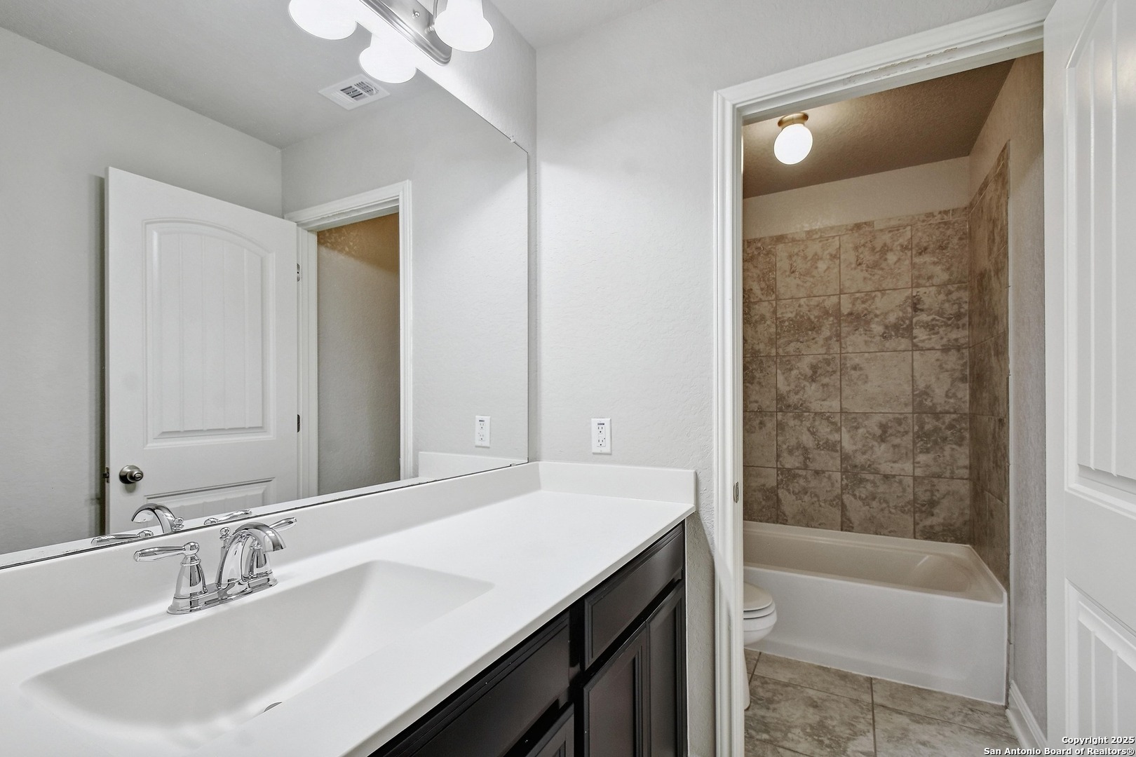 8103 Lovela Bend San Antonio TX 78254