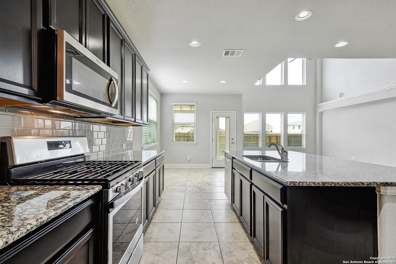 8103 Lovela Bend San Antonio TX 78254