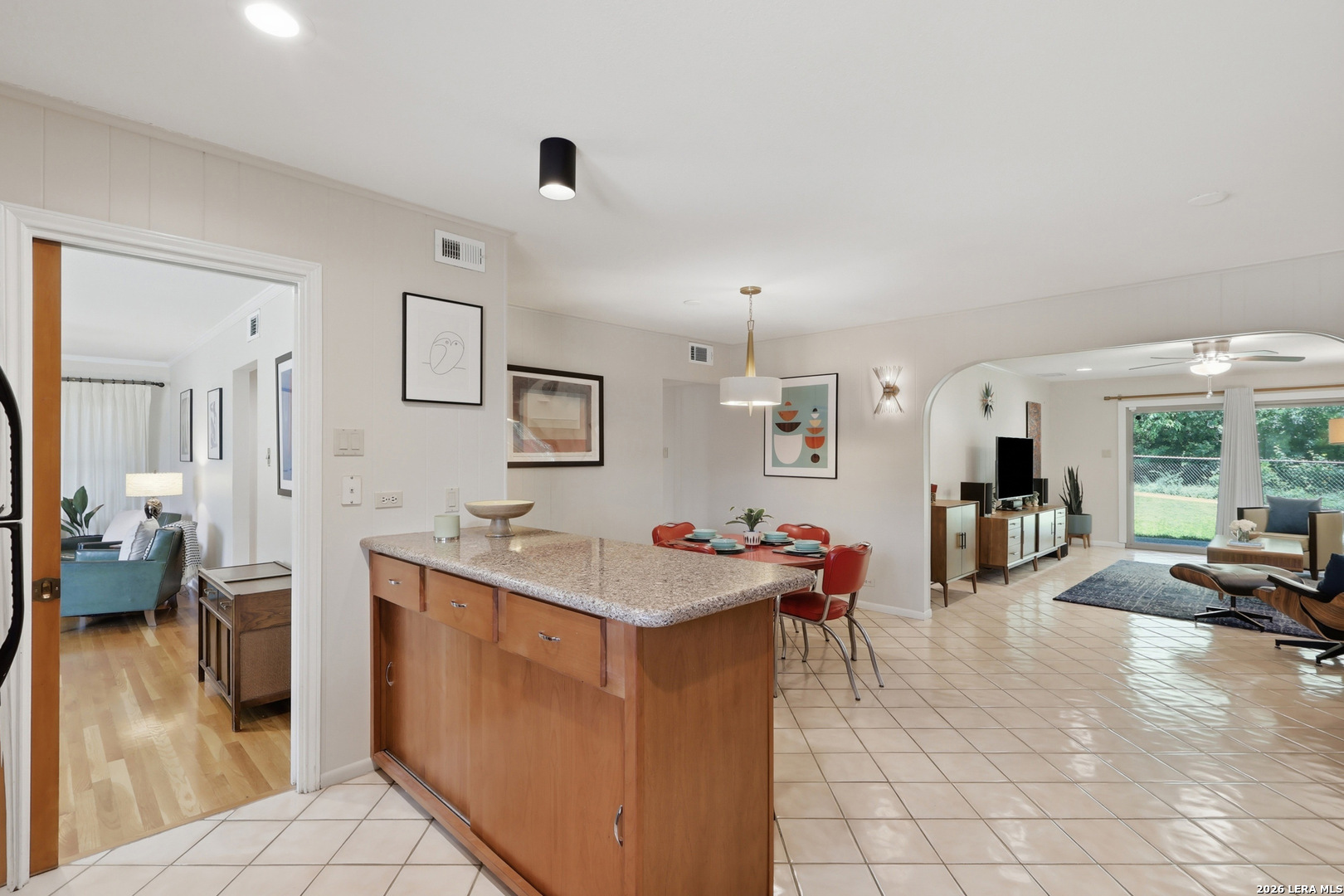246 W Glenview Drive San Antonio TX 78228