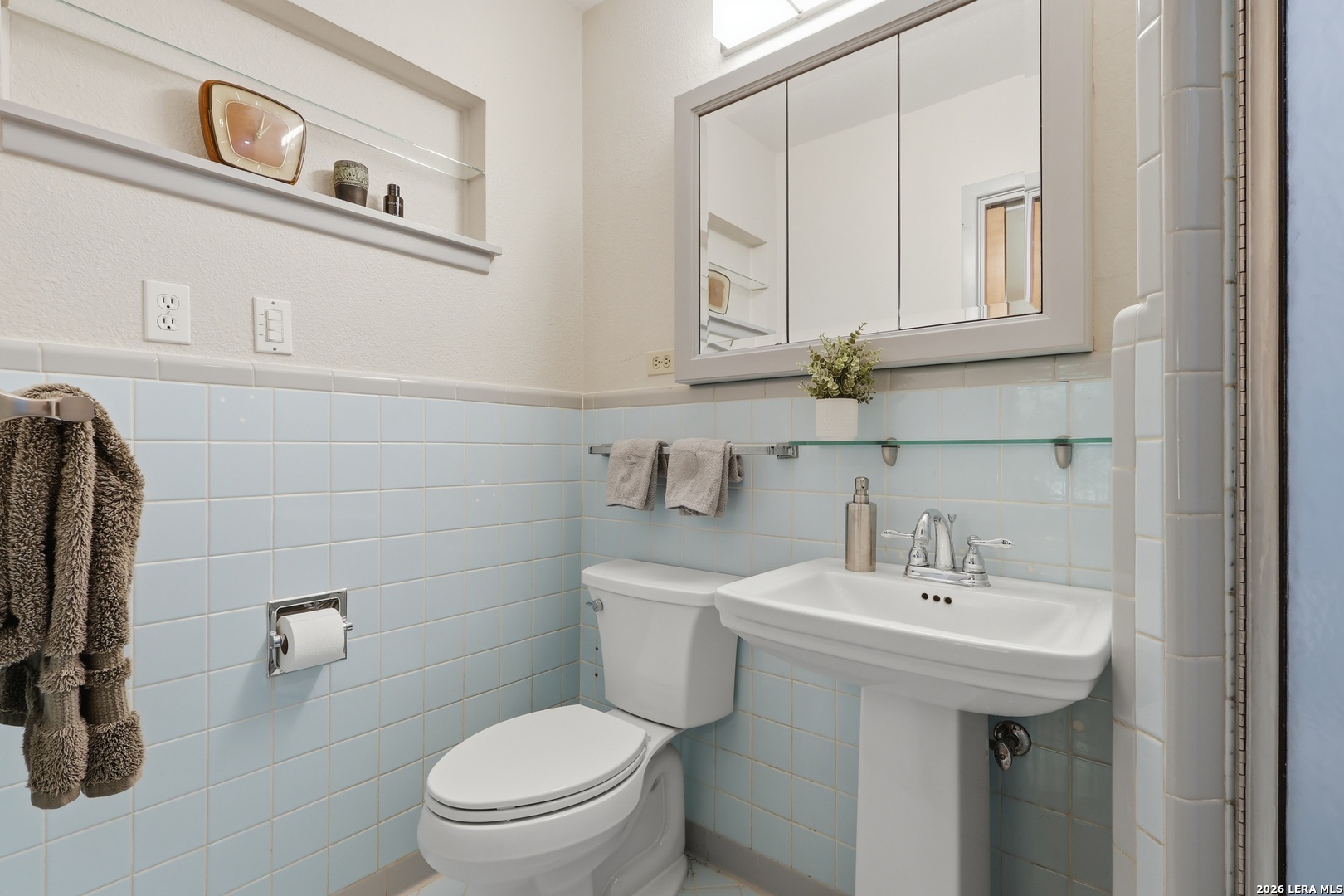 246 W Glenview Drive San Antonio TX 78228