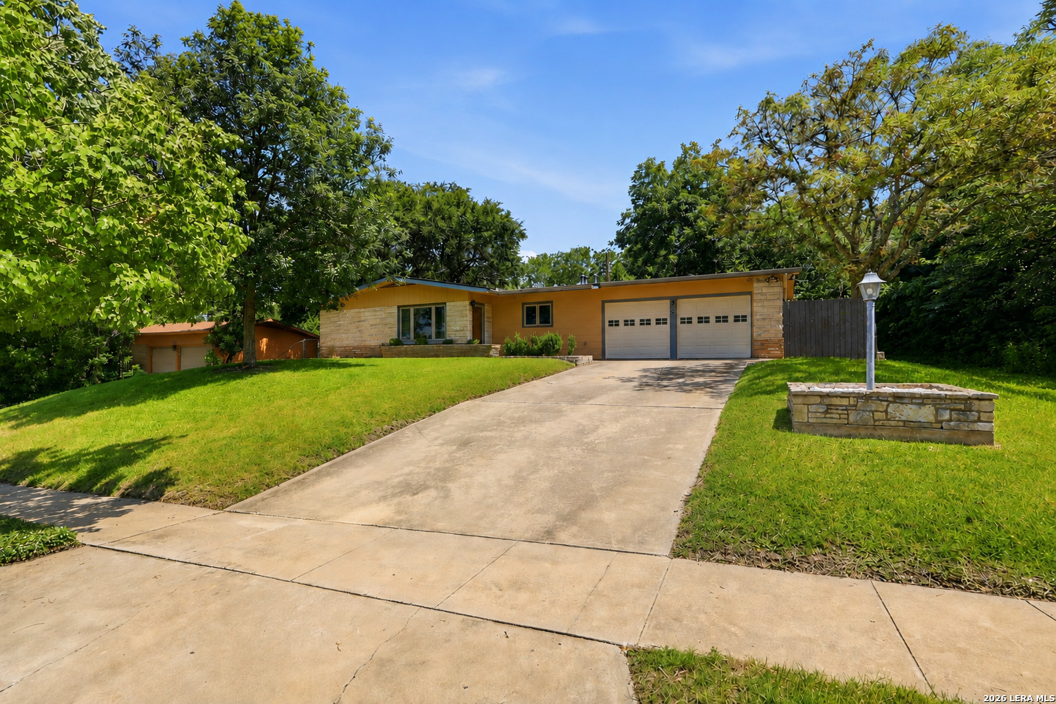 246 W Glenview Drive San Antonio TX 78228