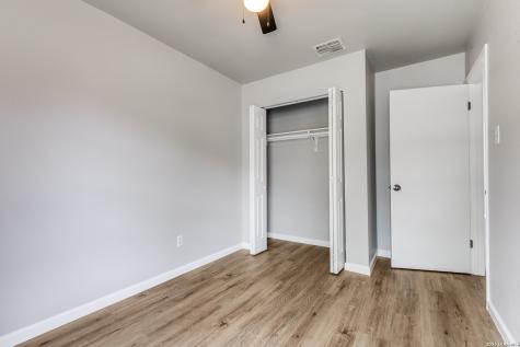 9710 Hidden Cross San Antonio TX 78250