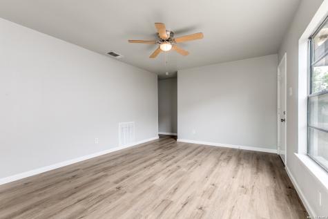 9710 Hidden Cross San Antonio TX 78250