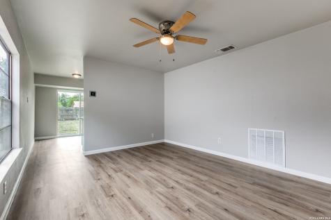 9710 Hidden Cross San Antonio TX 78250