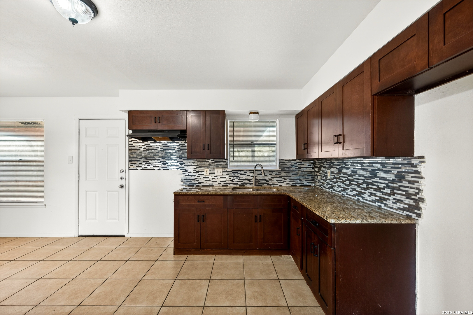 5823 Castle Brook San Antonio TX 78218