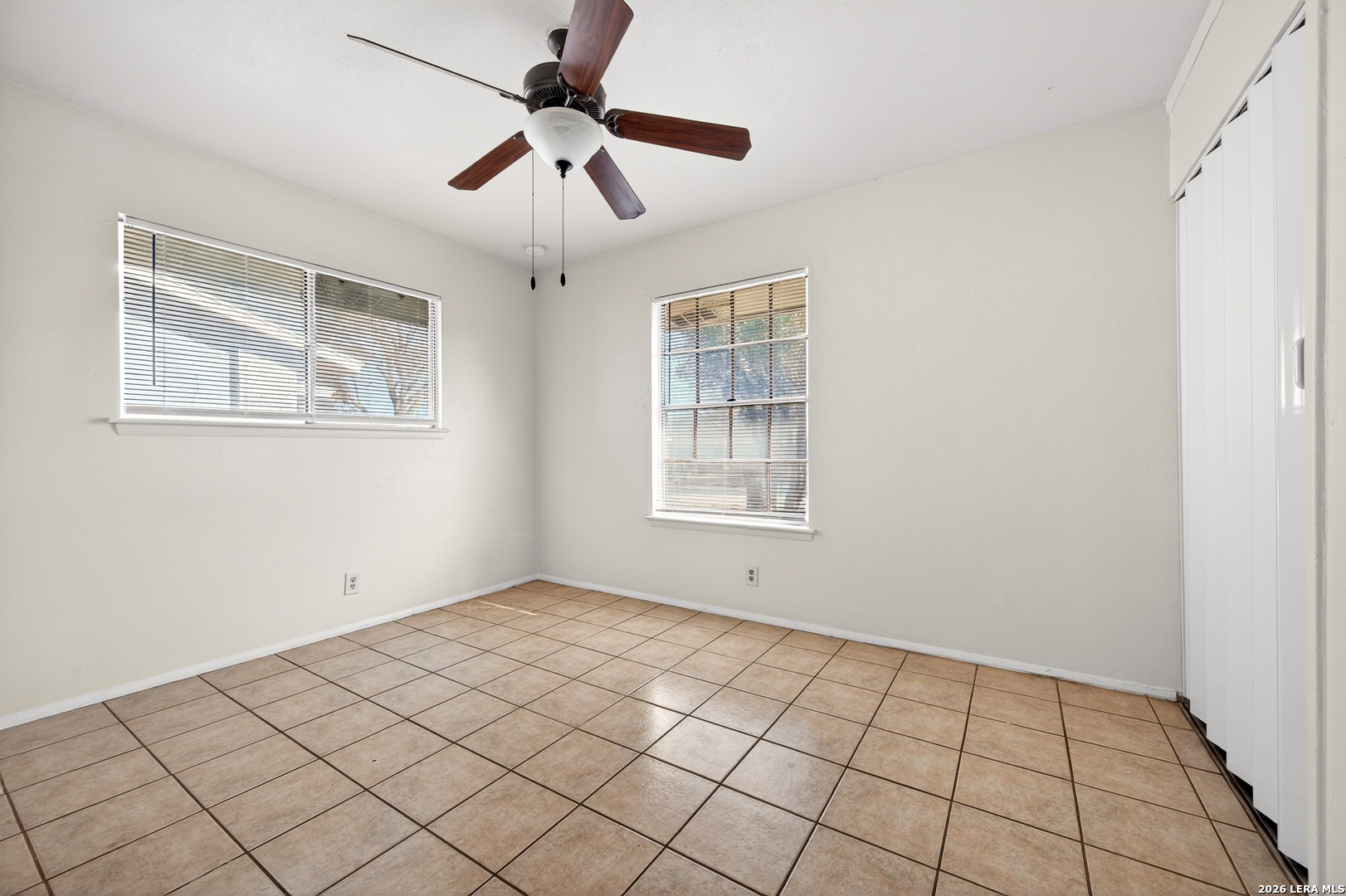 5823 Castle Brook San Antonio TX 78218