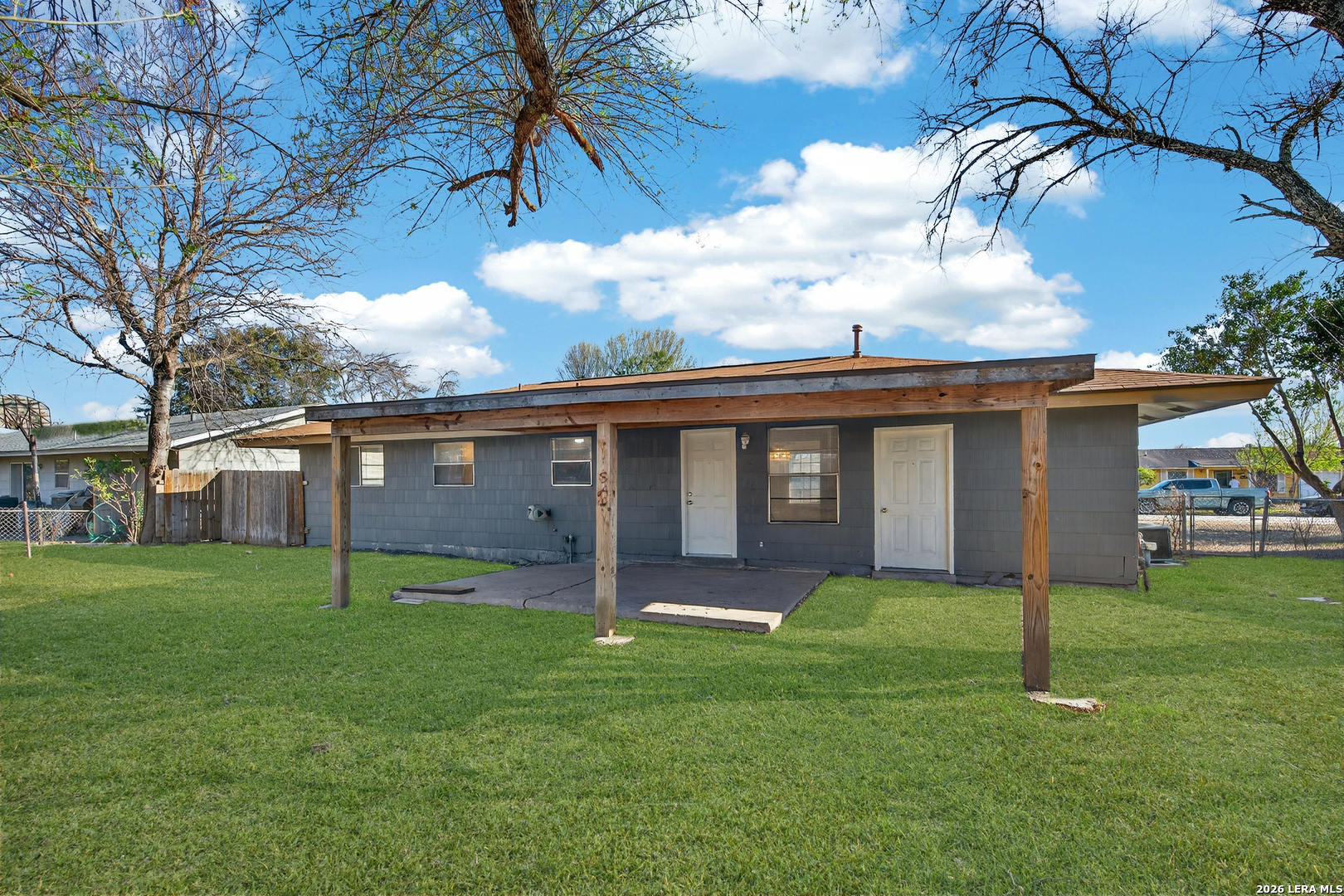 5823 Castle Brook San Antonio TX 78218