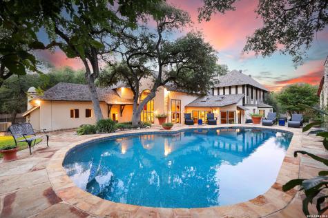 227 Devine Road Olmos Park TX 78212