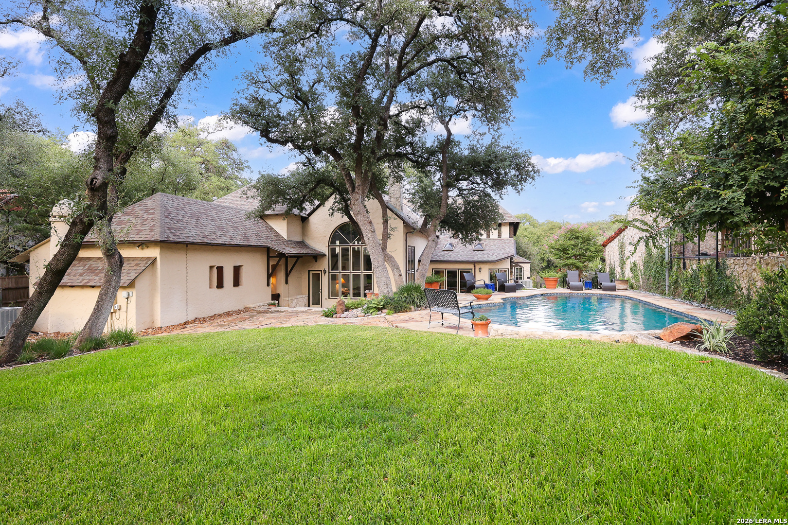227 Devine Road Olmos Park TX 78212