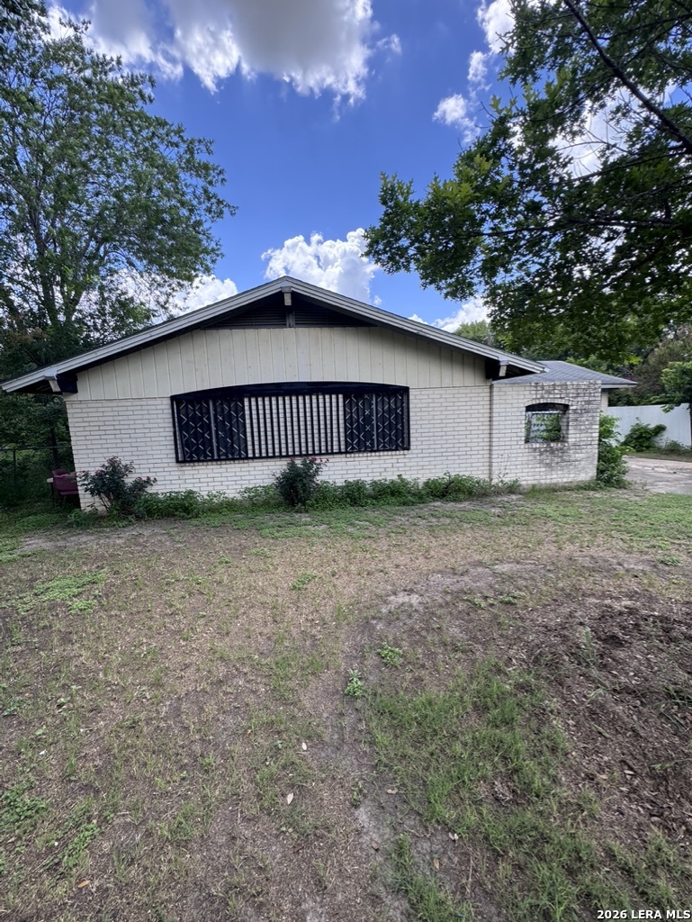 4232 Chestnuthill Drive San Antonio TX 78218
