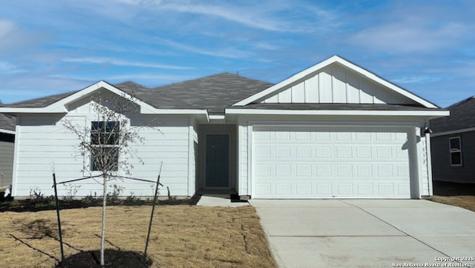 1005 Village Run Seguin TX 78155