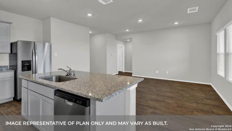 1005 Village Run Seguin TX 78155
