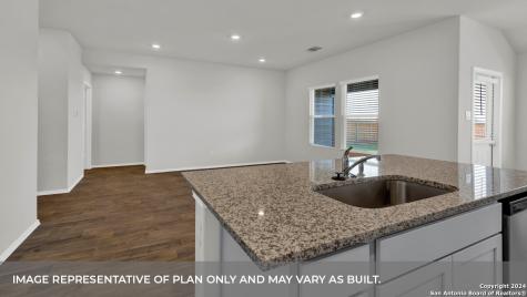 1005 Village Run Seguin TX 78155